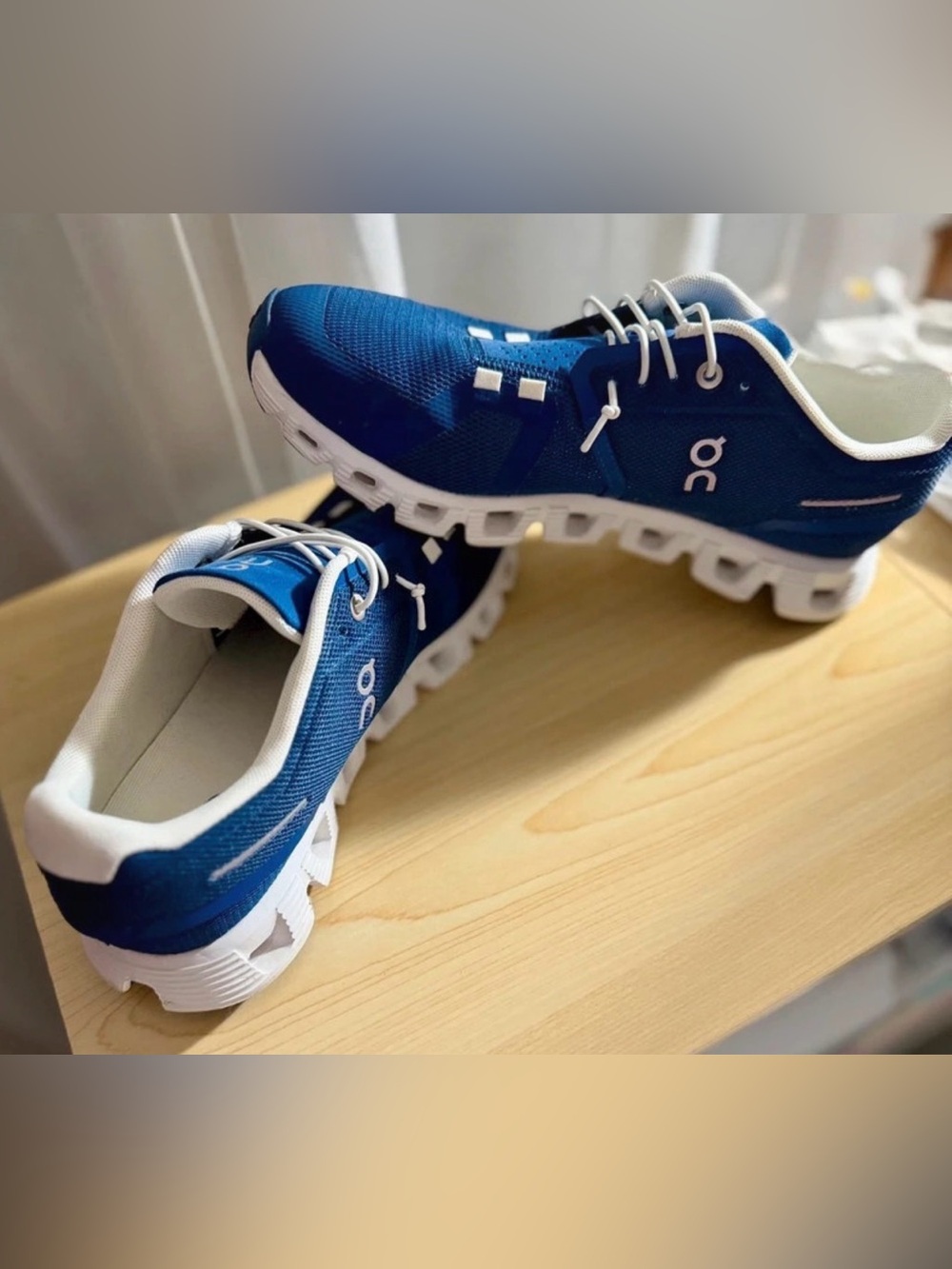 On Cloud 5 ~ Navy Blue White (Official Color is Denim)